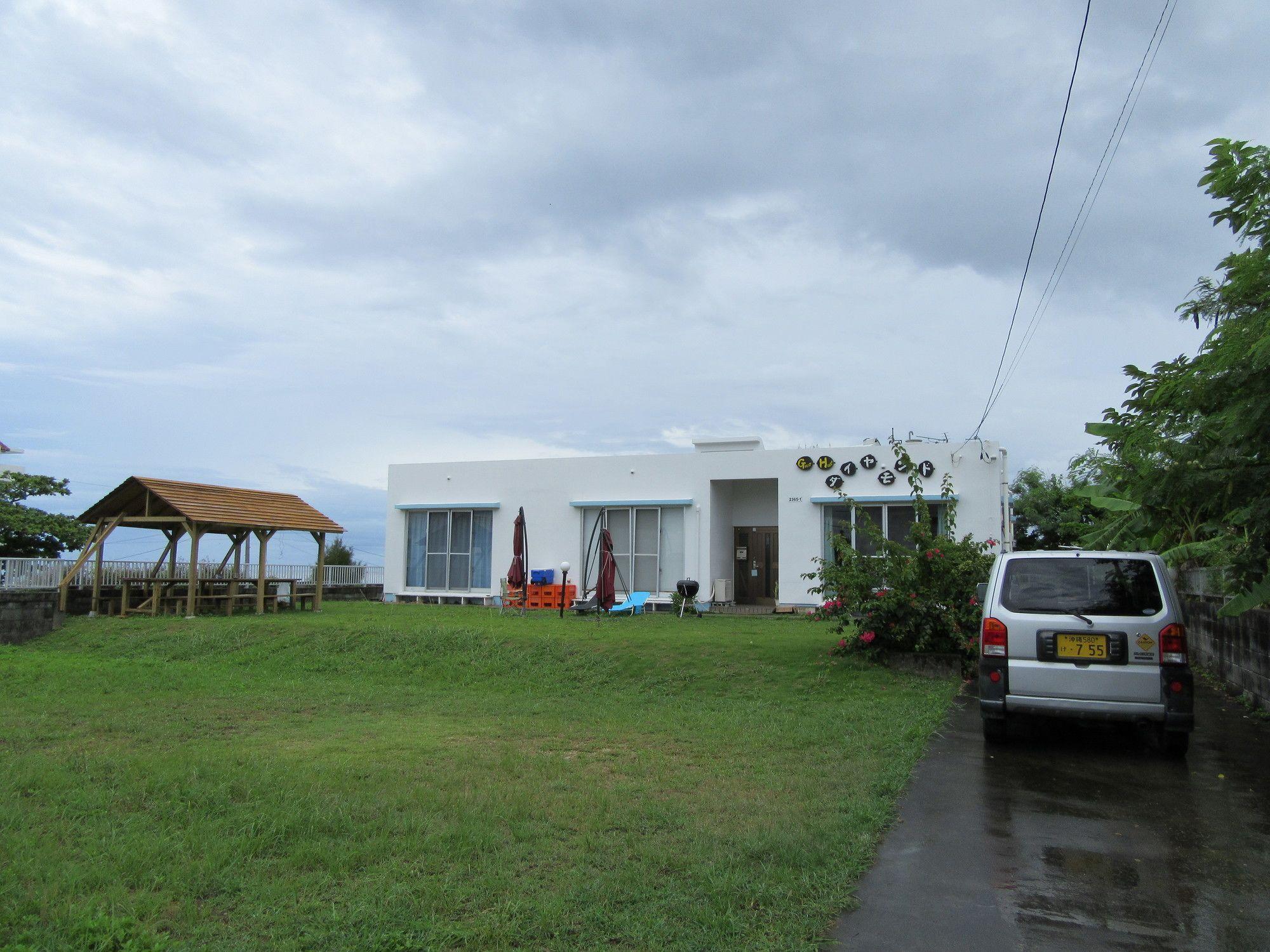 Guest House Diamond Yomitan Buitenkant foto